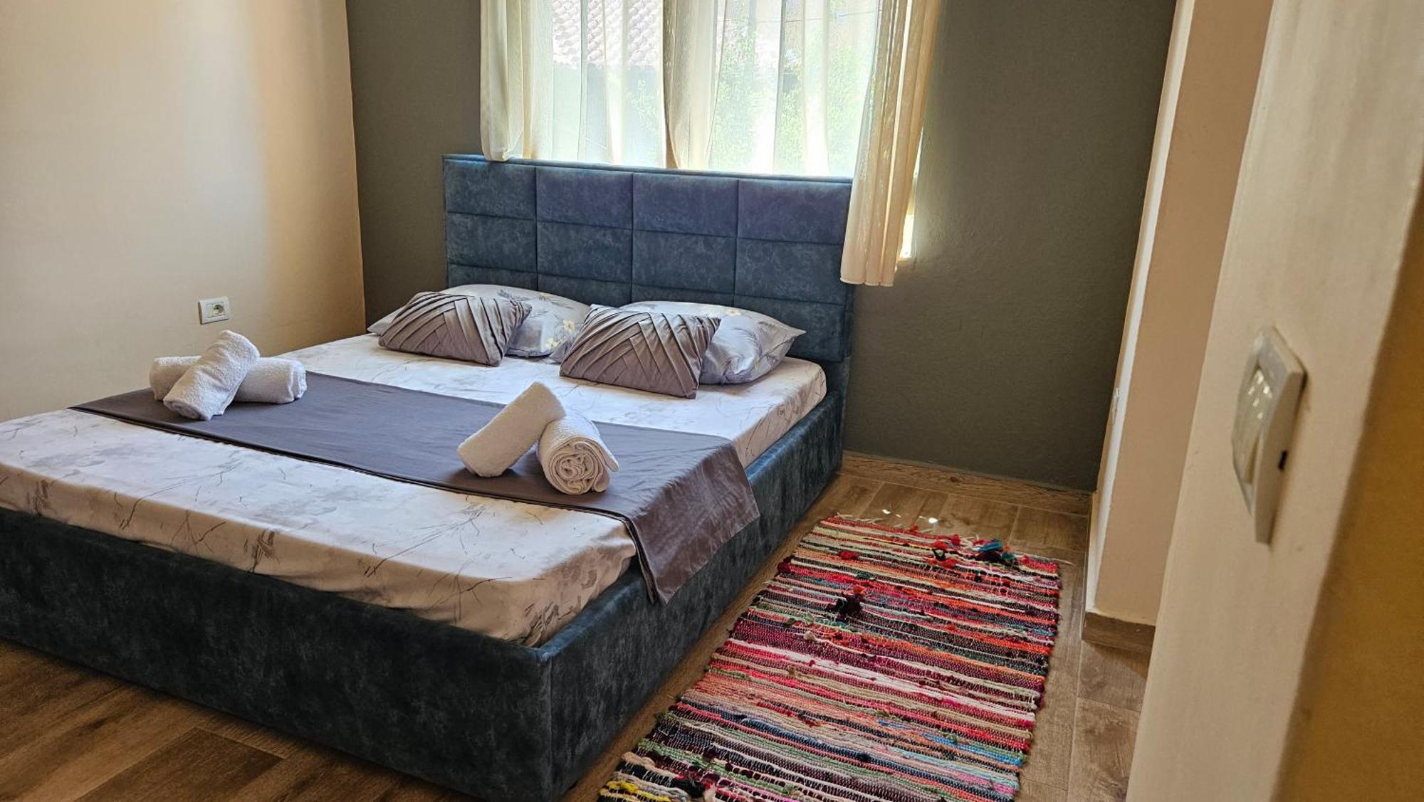 Dua'S Apartment Tirana Exterior photo
